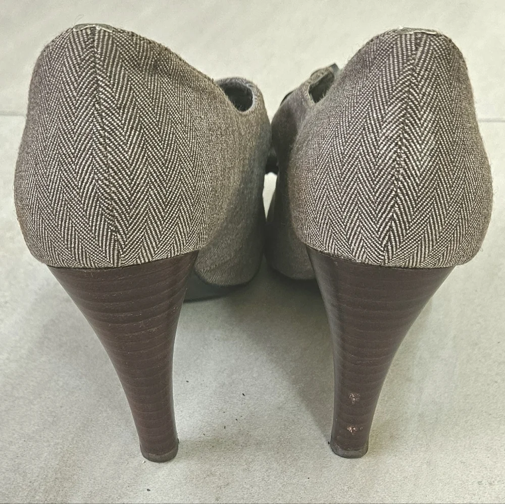 🌟 Rare Herringbone Gray Knit Pump Heels With Satin Bow🌟 - Picture 11 of 13